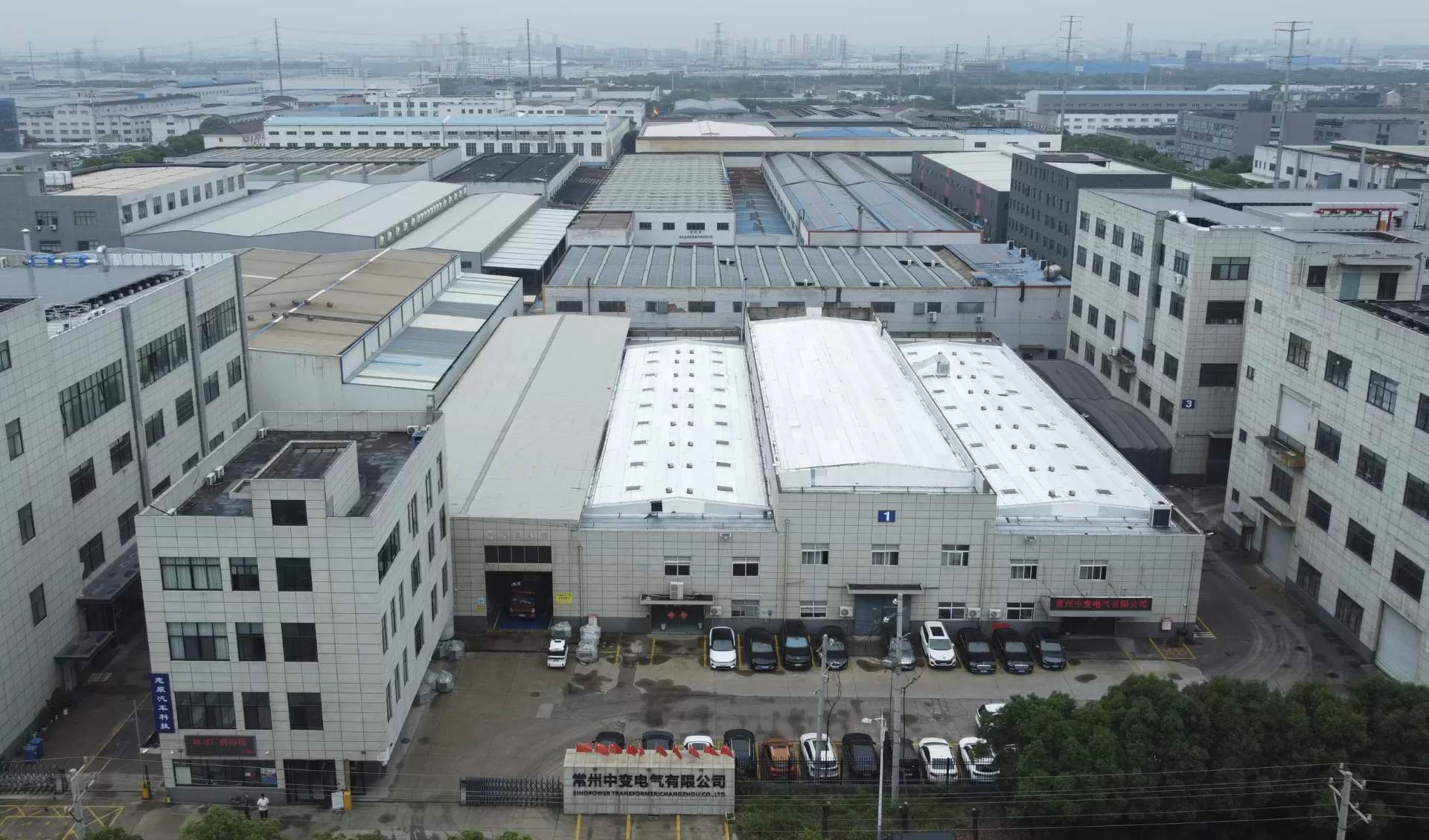 靠谱的变压器厂家怎么选？4大维度，读懂中变电气硬实力